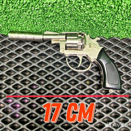 Металлический револьвер с глушителем пистоны пугач
