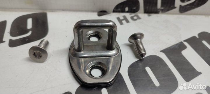 Петля замка двери Audi A7 4G CGW 12.03.2012