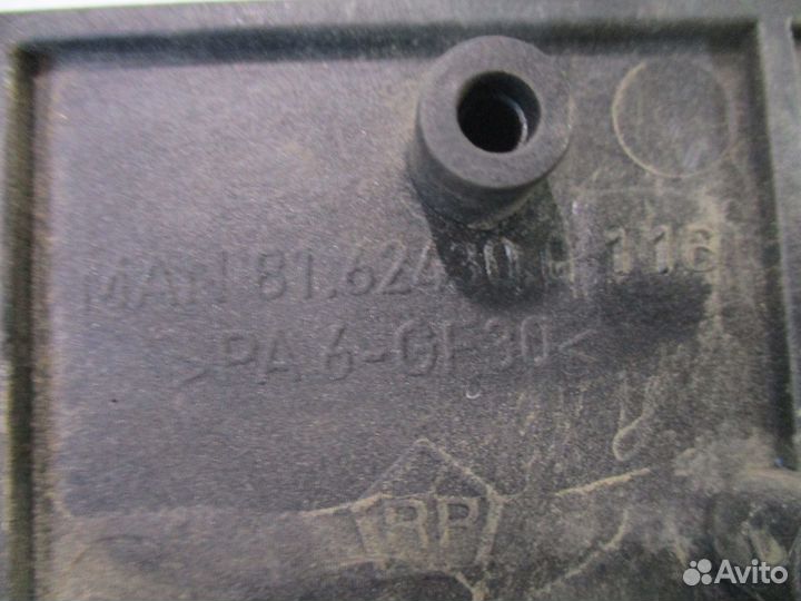 Кронштейн панели приборов MAN 81624300116