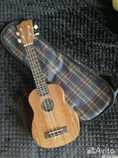 Укулеле сопрано Kiamana