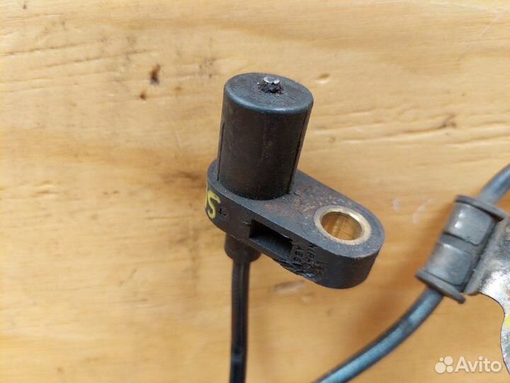 Датчик ABS прав. перед. subaru forester