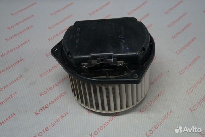Nissan 27220-JK00A Мотор печки