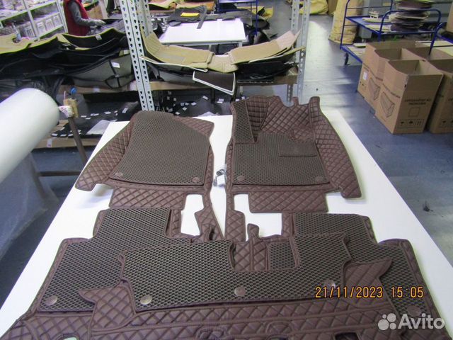 Автомобильные коврики из экокожи 3D объявление продам