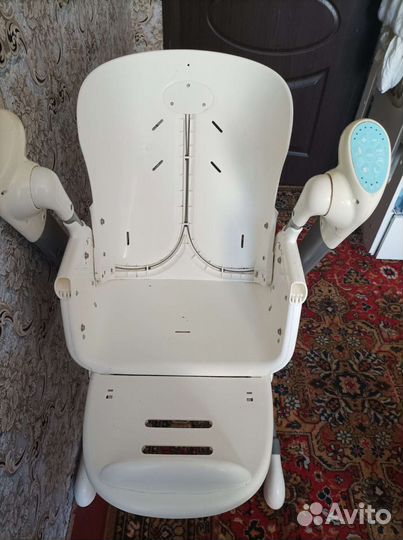 Стульчик для кормления-качели 2 в 1 nuovita