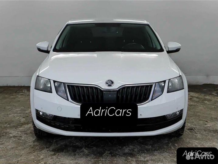 Капот на Skoda Octavia 3 2017-2020 1591