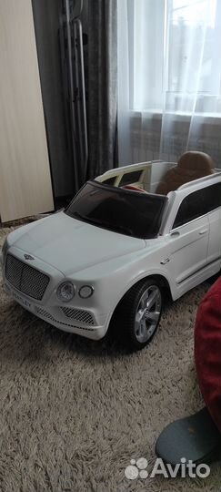 Детский автомобиль Toyland Bentley Bentayga Белый