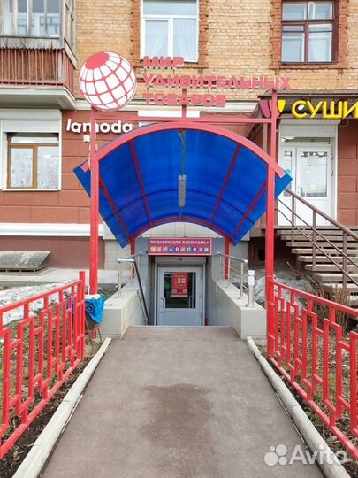 Детский набор Intex состоит из маски акулы и трубк