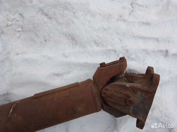 Карданный вал от ЗИЛ ммз 555