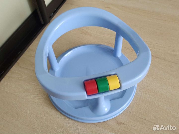 Стульчик для купания в ванной
