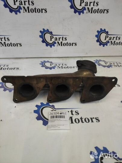 Коллектор выпускной левый Mercedes-Benz C-Class