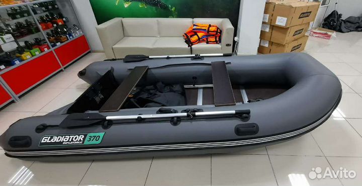 Лодка пвх Gladiator B 370