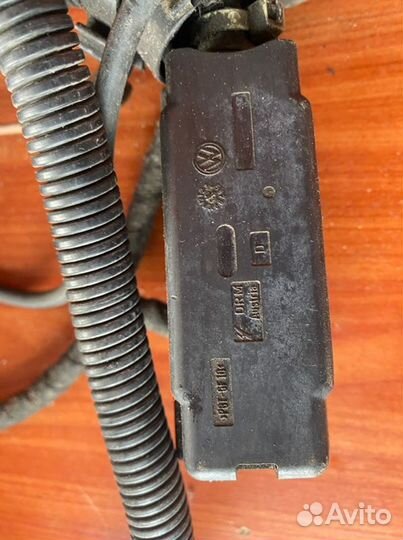 Подкапотная проводка Vw Transporter T5 AXD 2005