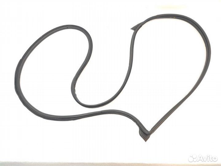 Уплотнитель двери передний правый Nissan Qashqai