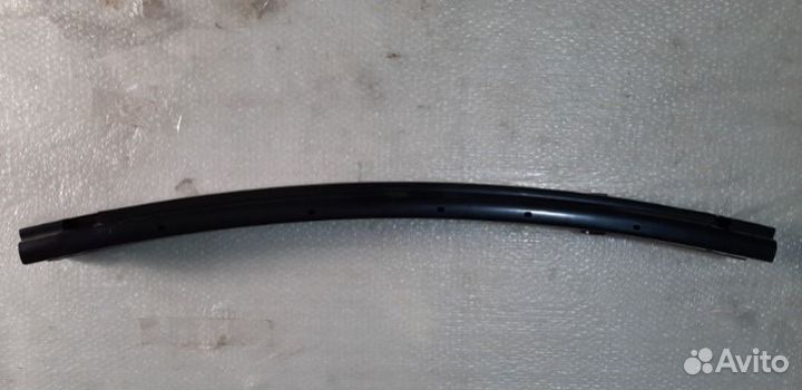 Усилитель бампера передний Toyota Camry V50-5