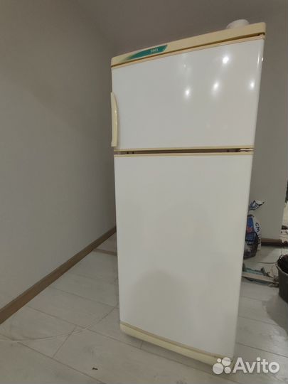 Холодильник Стинол