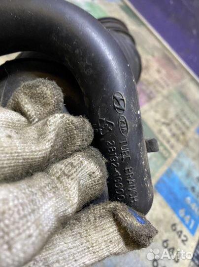 Патрубок воздушного фильтра на kia rio 2