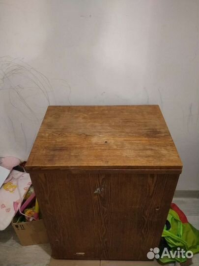 Швейная машинка Чайка-2. Вышивает