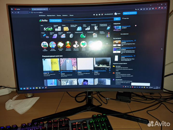 Монитор Samsung 27