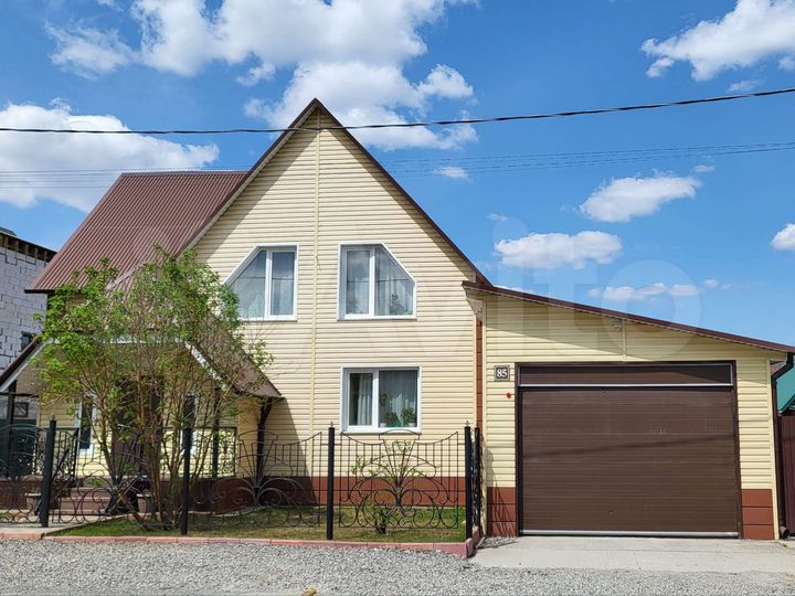 Дом 190 м² на участке 6 сот.