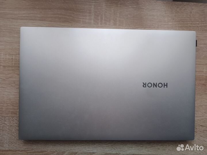 Honor magicbook 16