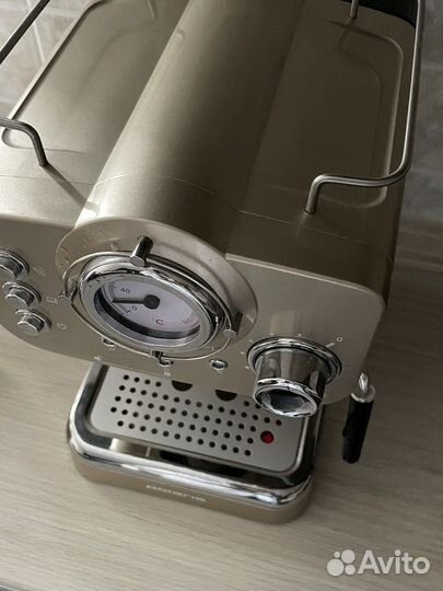 Кофеварка рожковая Polaris PCM 1532E Champagne