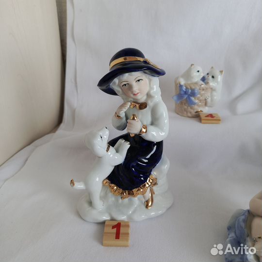 Фарфоровые статуэтки