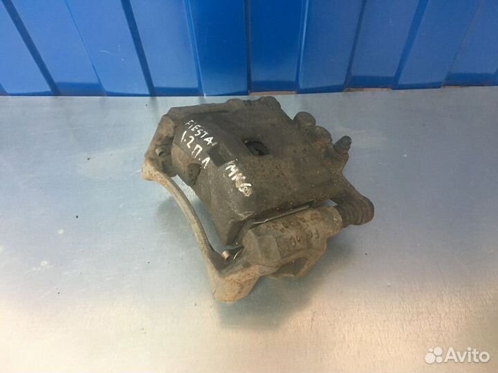 Суппорт передний правый левый Форд Фиеста Mk6 Mk 6