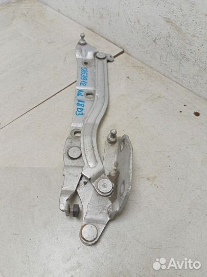 Петля багажника левая Ауди