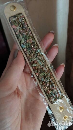 Браслет с нат. камушками новый