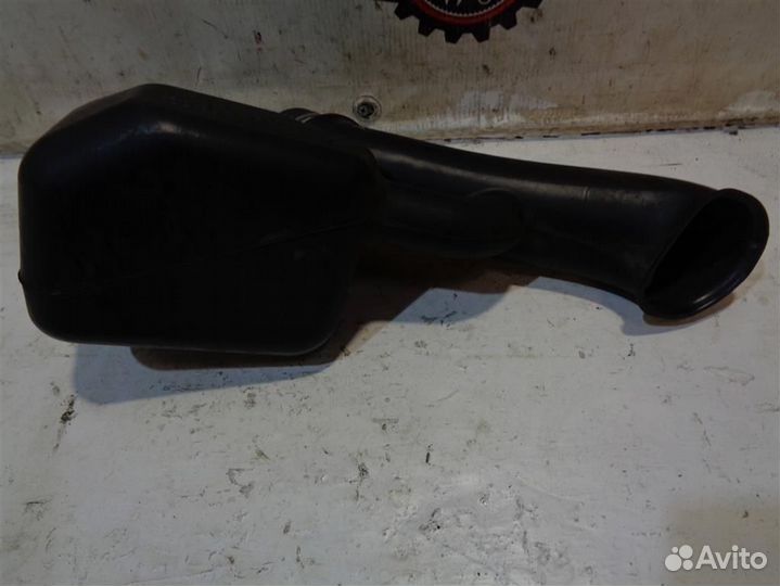 Резонатор воздушного фильтра Skoda Rapid