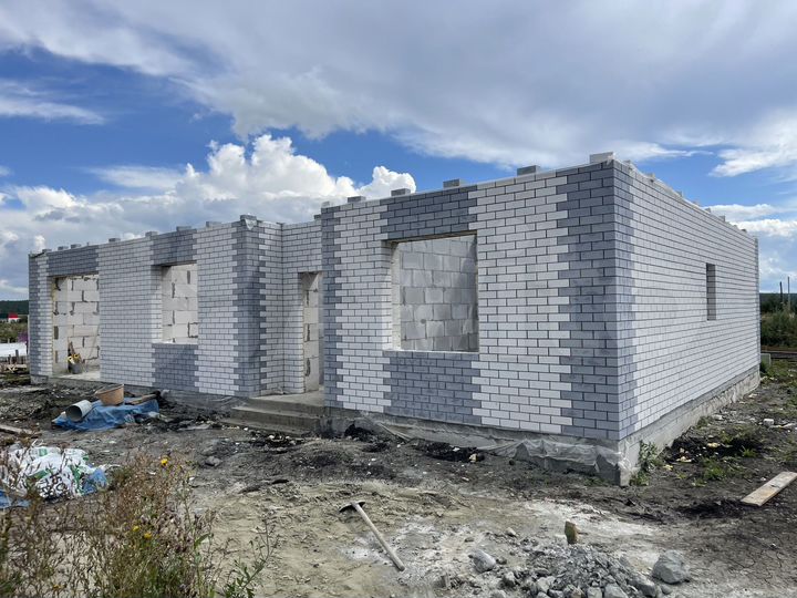 Дом 148 м² на участке 6 сот.