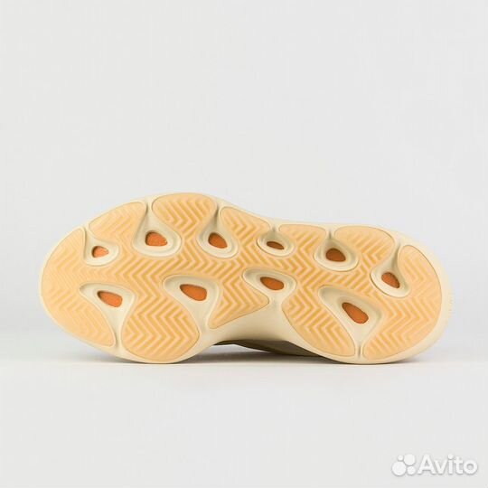 Adidas Yeezy 700 v3 Safflower