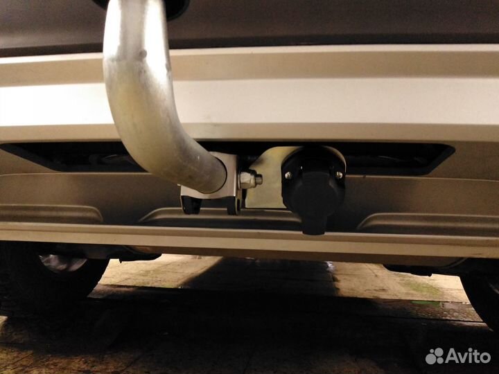 Фаркоп на Audi Q3 V123-A