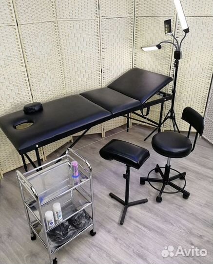 Кушетка массажный стол + оборудование для салона