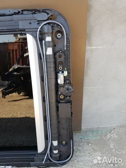 Фольцваген Тигуан 2017- Панорама в крышу