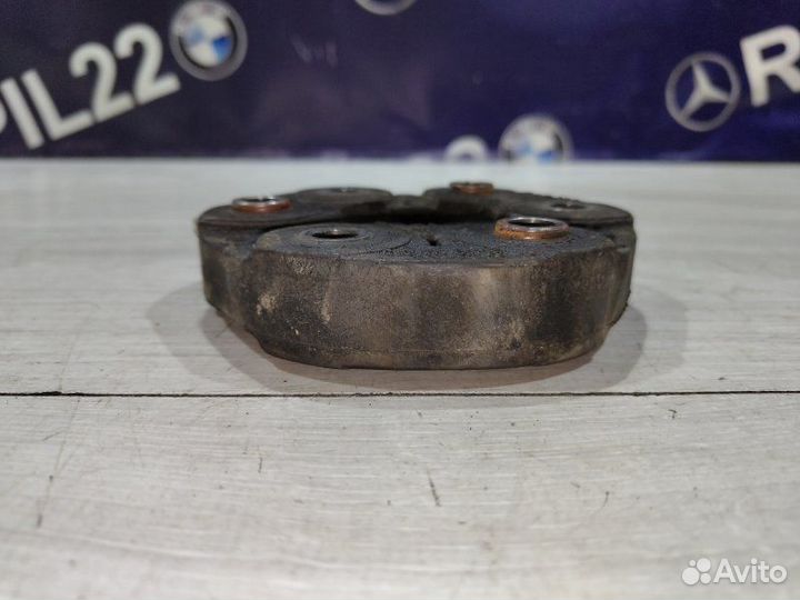 Муфта карданного вала Mercedes-Benz 211.065 E 320