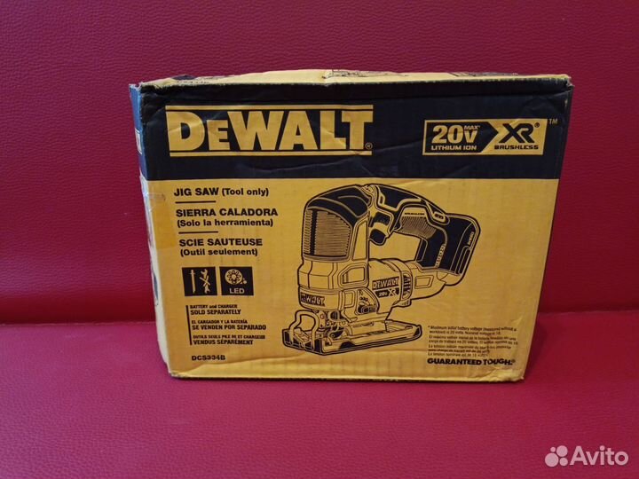 Лобзик DeWalt DCS334