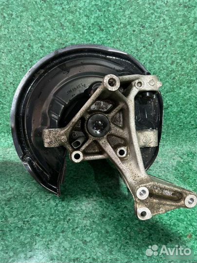 Поворотный кулак задний Volkswagen Passat