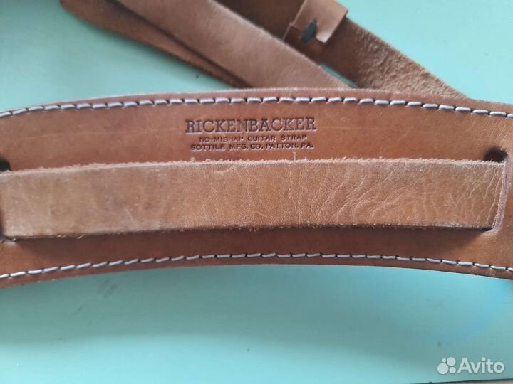 Кожаный гитарный ремень Rickenbacker