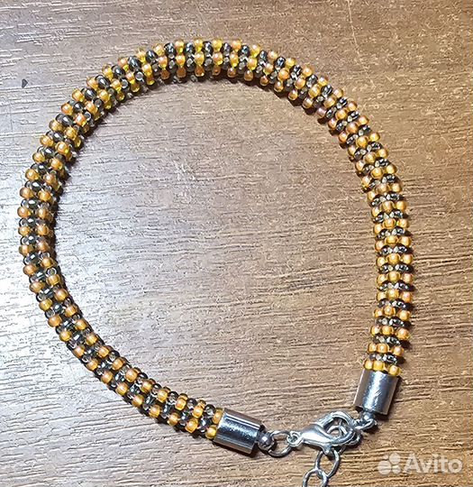 Ожерелье из бисера