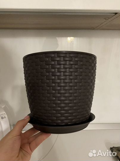 Горшок для цветка