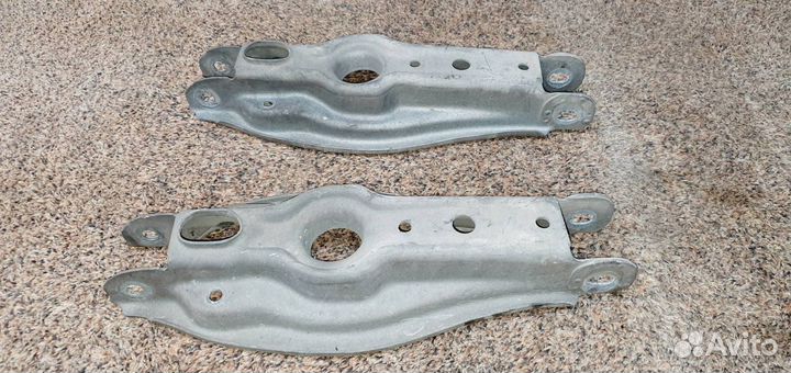 Рычаг задний нижний BMW E92