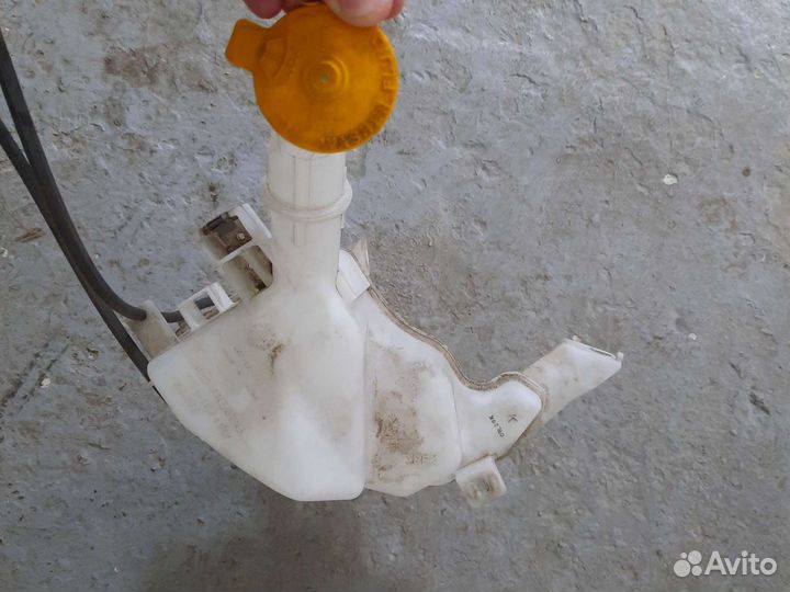 Бачёк омывателя Мазда 3 BL