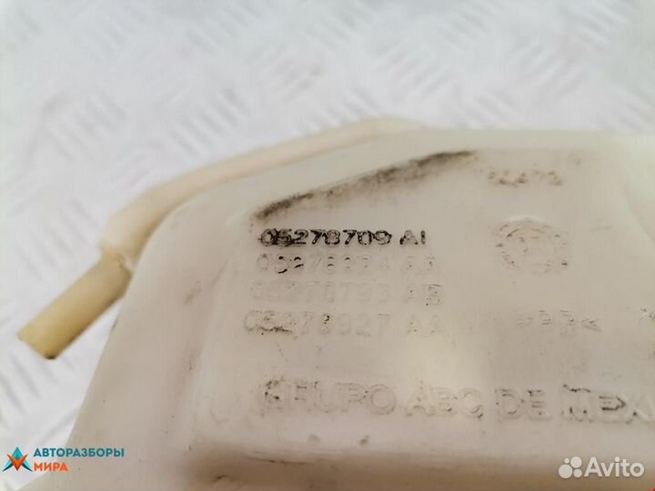 Бачок расширительный Chrysler PT Cruiser 2001