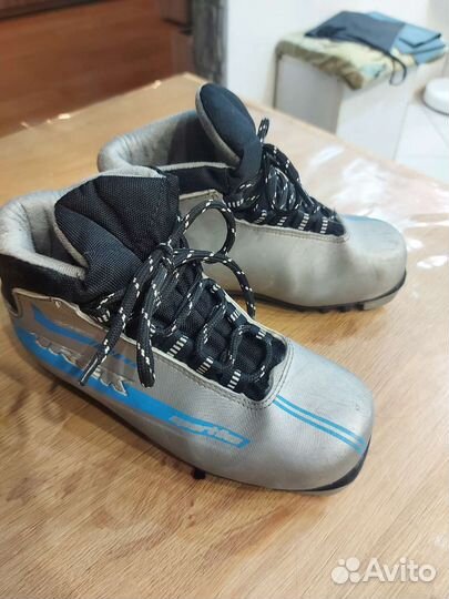 Лыжные ботинки 34 размер