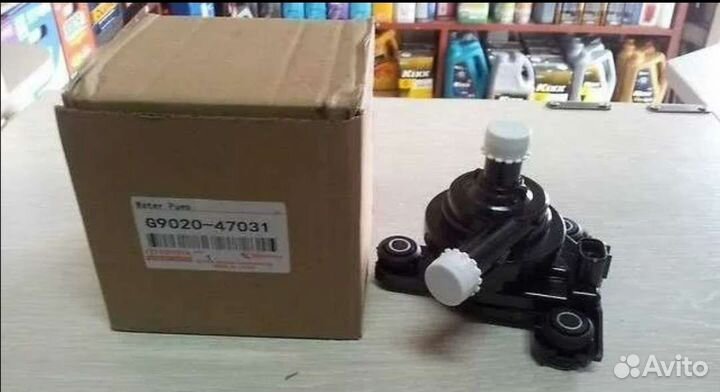 Помпа инвертора toyota prius 20