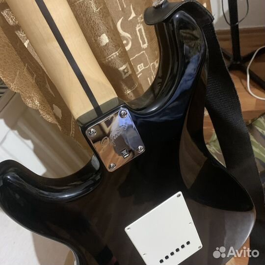 Электрогитара Fender Squier Bullet Stratocaster