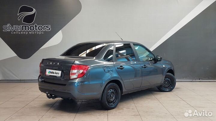 LADA Granta 1.6 МТ, 2018, 108 000 км