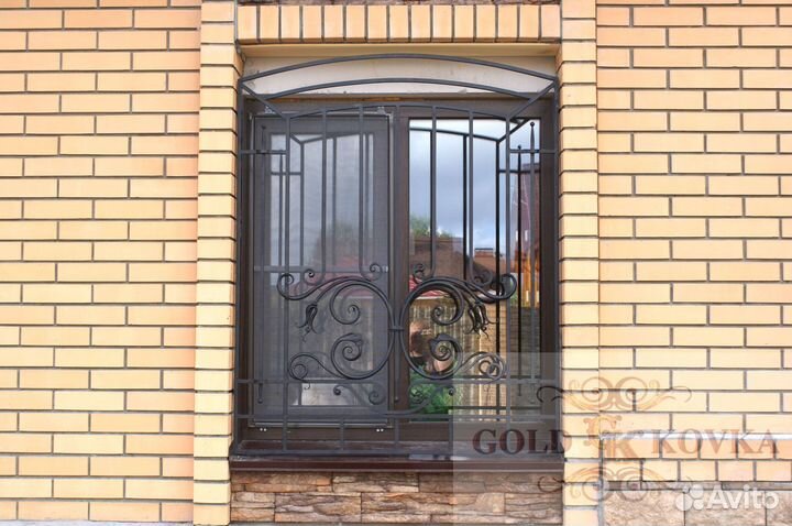 Решетка на окно кованая