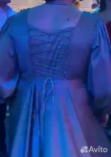 Вечернее платье